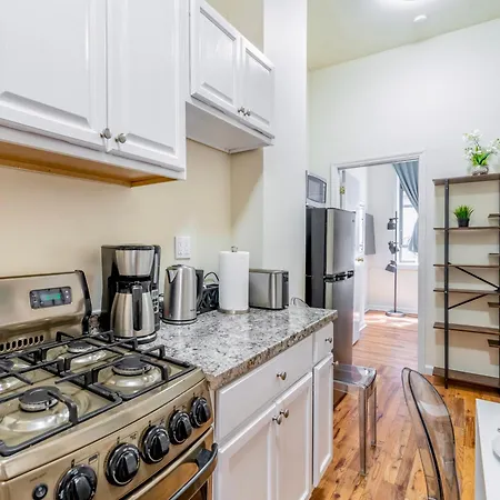 2 Bedroom Hidden Upscale Oasis New York Extérieur photo